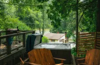 Lakefront Hilltop Cabin Hot tub Firepit