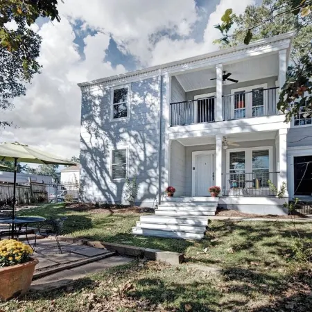 Fondren "Upper Level Style, Comfort and Luxury