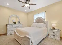 Cozy and relaxing 2 bedroom home in a populated rural area