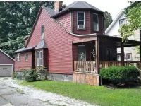 Cozy 2 bedroom in Highland Square, pets welcome! Hotels in Akron