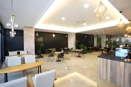 Royal Hotel Jeongeup Отели в г. Чонып