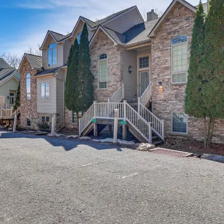 Community Perks & Deck: Lake Harmony Townhome!