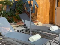 Logis Hôtel-Restaurant Au Vieux Morvan, au cœur de la Bourgogne, Piscine & Spa, Hôtel Climatisé Hotels in Nievre