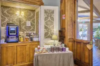 The Originals Boutique, Hôtel de la Balance, Montbéliard - breakfast