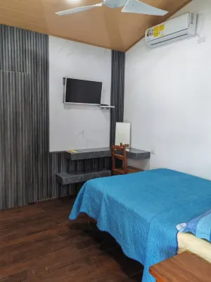 카비나스 포퓰라  호텔