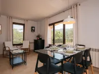 Cottage in Castellnou with Forest Trails - Wifi