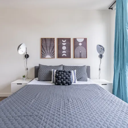2BR Penthouse | Deck, Gym | Bellevue | Sophari B