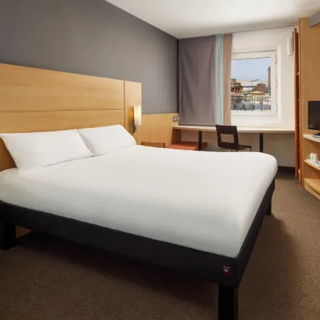 Ibis Liverpool Centre Albert Dock - Liverpool One Отели рядом с достопримечательностью «Тейт Ливерпуль»