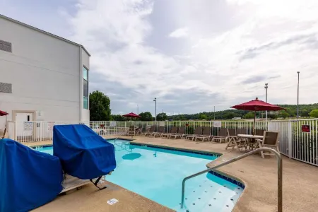 Motel 6 Caseyville, IL Отели в г. Стуки Тауншип