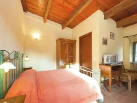 Farmhouse in Apecchio with Mountain Views