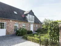 Durbuy Luxe Villa with Pool - Villas