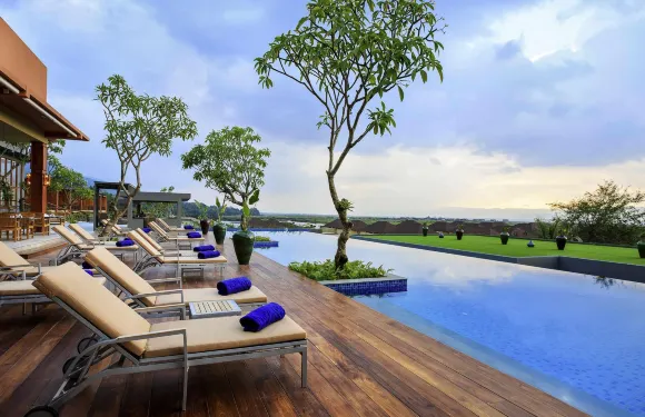 茵萊湖諾富特蔑敏酒店