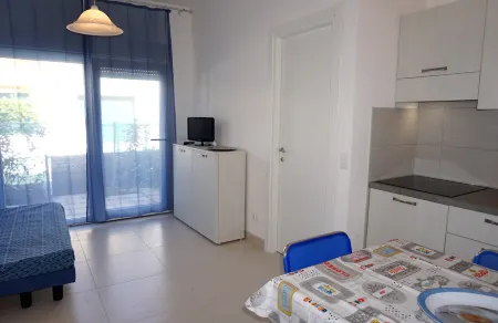 Modern Apartment with Private Garden