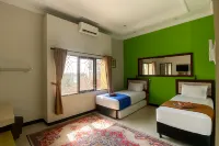 Cabin Hotel Sutomo Hotels in Baciro