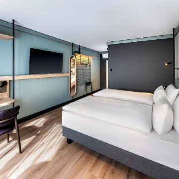 Radisson Hotel Düsseldorf City Center Отели рядом с достопримечательностью «Гольцхайм»