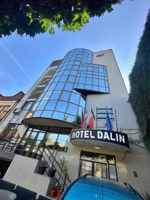 Dalin Hotel Hotels in Sector 4