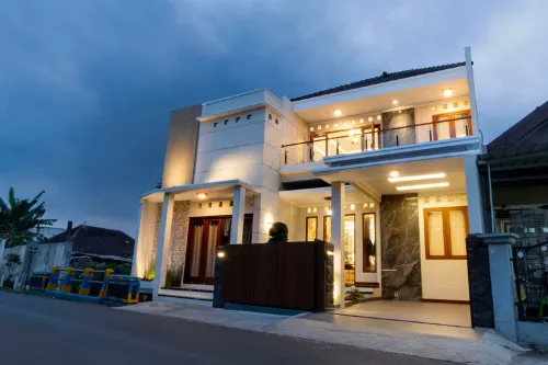 Griya Genitri Hotels in Pakis