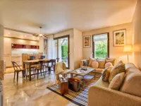 Deauville Lovely Flat with Private Garden - 民宿