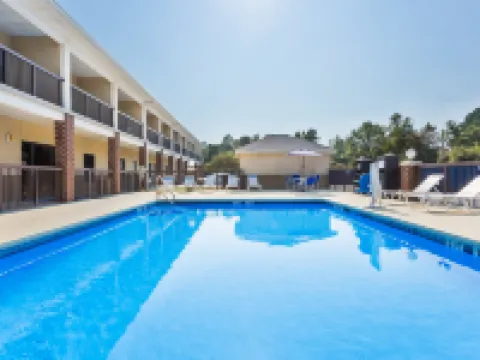 Holiday Inn Express 普利茅斯 華盛頓縣酒店