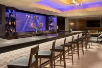 Crowne Plaza KANSAS CITY DOWNTOWN by IHG - bar
