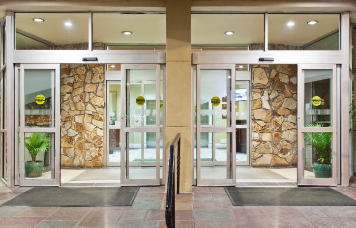 Holiday Inn CHARLESTON-RIVERVIEW by IHG
