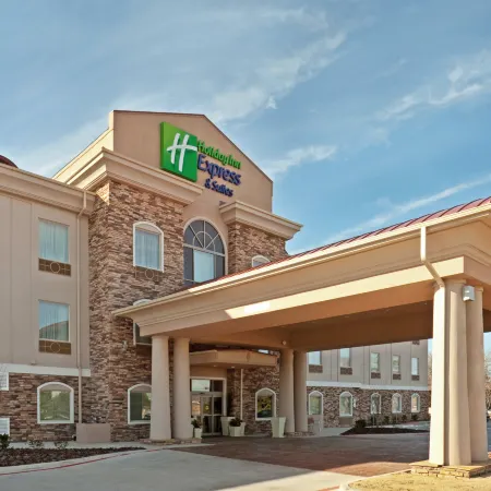 Holiday Inn Express & Suites DALLAS SOUTHWEST-CEDAR HILL by IHG