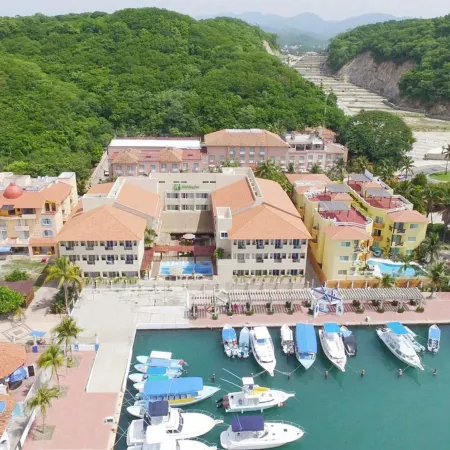 Holiday Inn HUATULCO by IHG