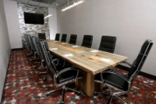 Holiday Inn & Suites SIOUX FALLS - AIRPORT by IHG
