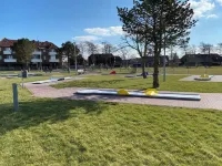 Comfort House (5 people) just 200 meters from the beach - with fireplace & beach chair Hotels in Friedrichskoog