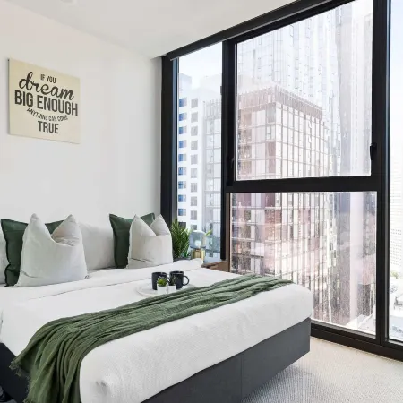 Pet-friendly Stylish 2BR Apt, Panoramic City Views