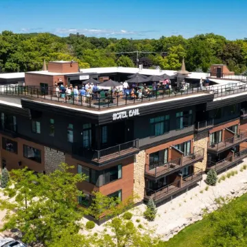 The Earl in Charlevoix