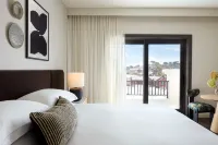 キンプトン ミラドール パシフィック グローブ モントレー by IHG ラバーズ・ポイント・パーク周辺のホテル