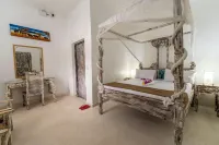 Paradise Lagoon B&B - 2-Star