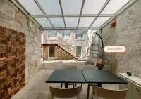 파인 아트 게스트하우스