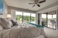 Boat Dock + Pool Access! Osage Beach Condo - WiFi
