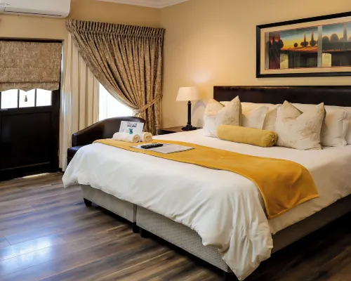Uitzicht Guest House Hotels in Diamandveld