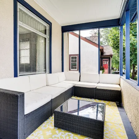 1 Mi to University Spacious Home in Minneapolis!