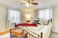 Fire Pits, Creek View: Historic Virginia Farmhouse - 3-Sterne
