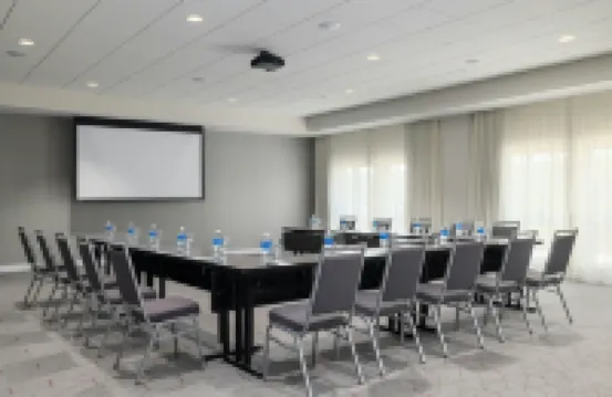 斯塔克維爾密歇根州立大學米爾會議中心萬怡酒店