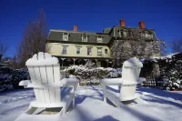 The Underwood-Hale House Hotel a 