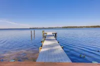 New Bern Home w/ Direct Access to Neuse River - 3-Star