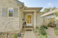 2 Mi to Dtwn! Modern Round Rock Oasis w/ Patio - 2-stjärniga