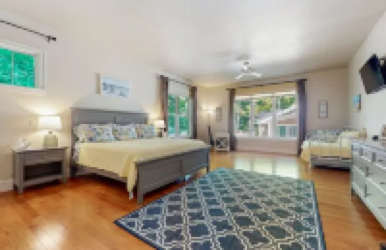 Premier Estate-8 Bedrooms+Pool House, Pool, Hot Tub, Movie Theater, 3 Game Rooms