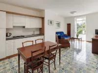 Residence l'Ulivo - Apartments in the City Center, with Fitness, Squash & Private Parking Hotels in Bellagio