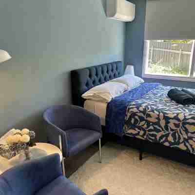 Private Oasis in the Heart of Garran Others