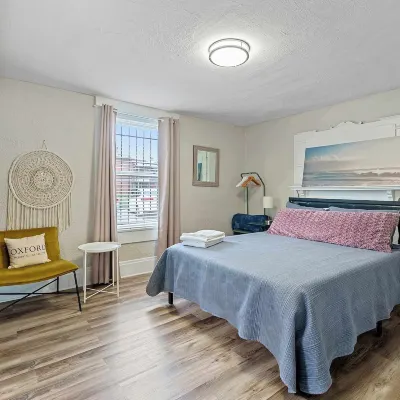 Contemporary German Village: 3 Các khách sạn gần Công viên Schiller