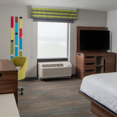 1 King Mobility/Hearing Access Tub Suite Ns Hampton Inn Enterprise Promo Code