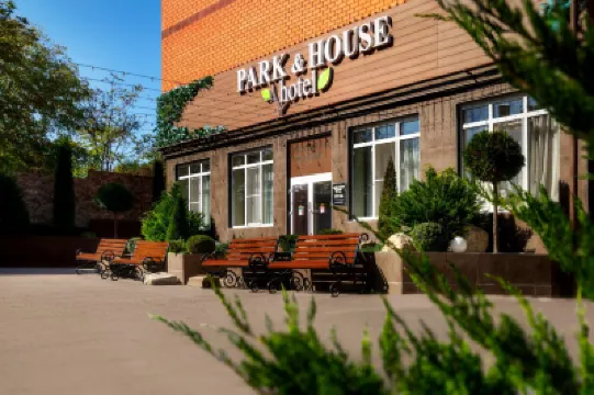 Park & House (Парк энд Хаус) Отели в г. 