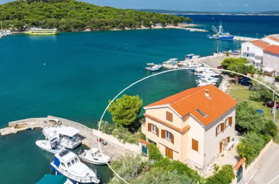 Three Bedroom Apartment With a sea View