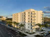 Mint House St Petersburg by Kasa - piscine